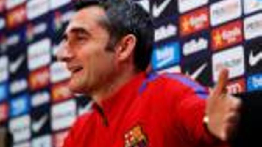 El tècnic del Barça, Ernesto Valverde, durant la roda de premsa d&#039;ahir a la Ciutat Esportiva.