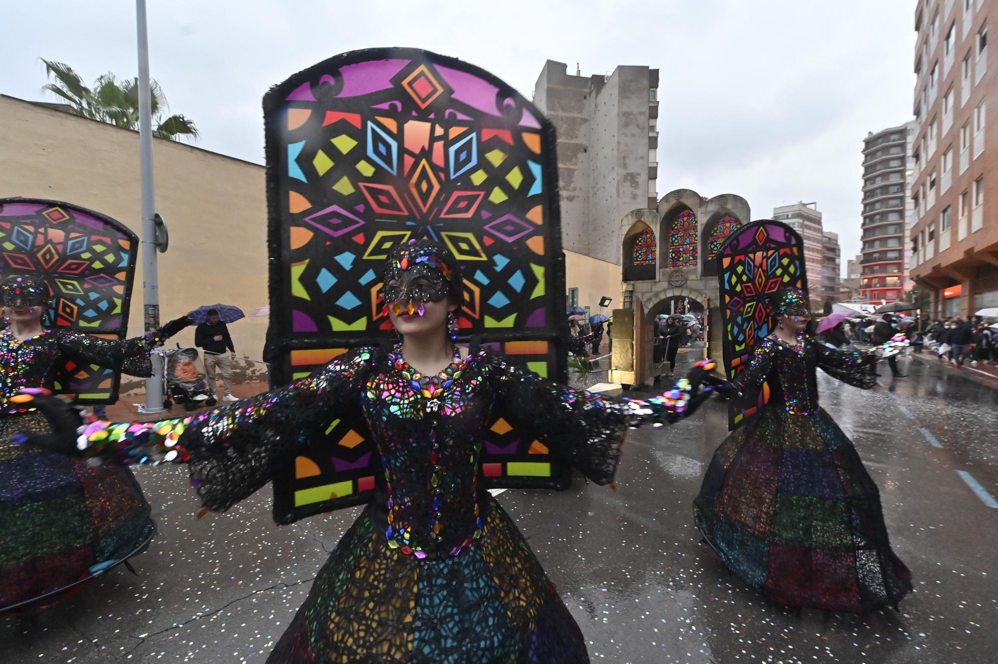 Teatro y música en el desfile de animación de la Magdalena