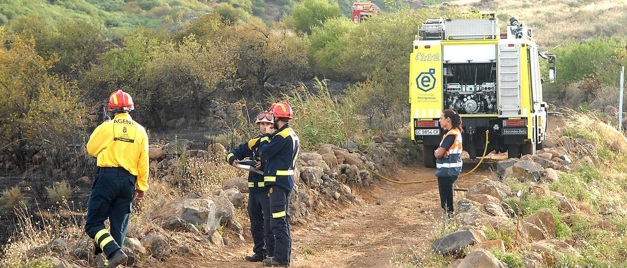 Agentes y vehículos del Consorcio de Emergencias de Gran Canaria