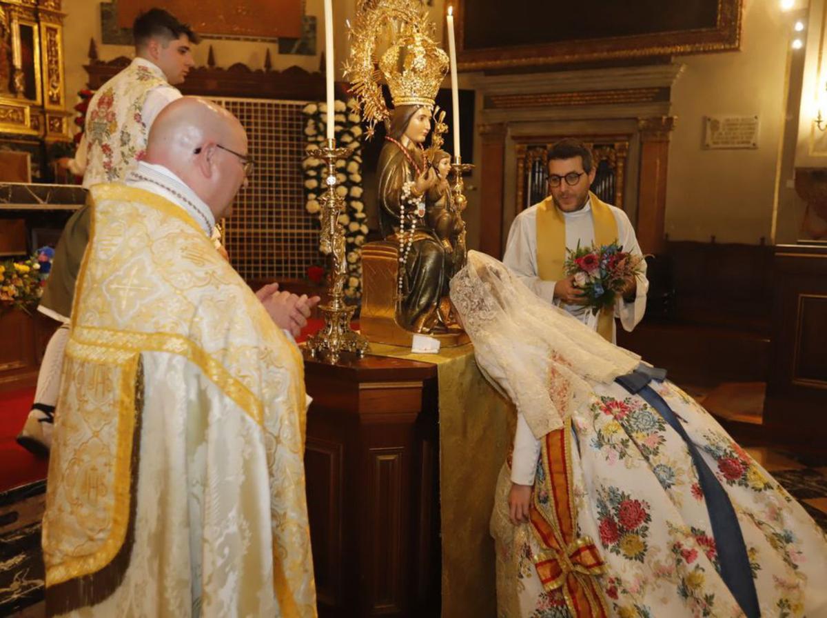 La Ofrenda más atípica deja lluvia en Alzira, emotividad en Algemesí y fervor en Cullera