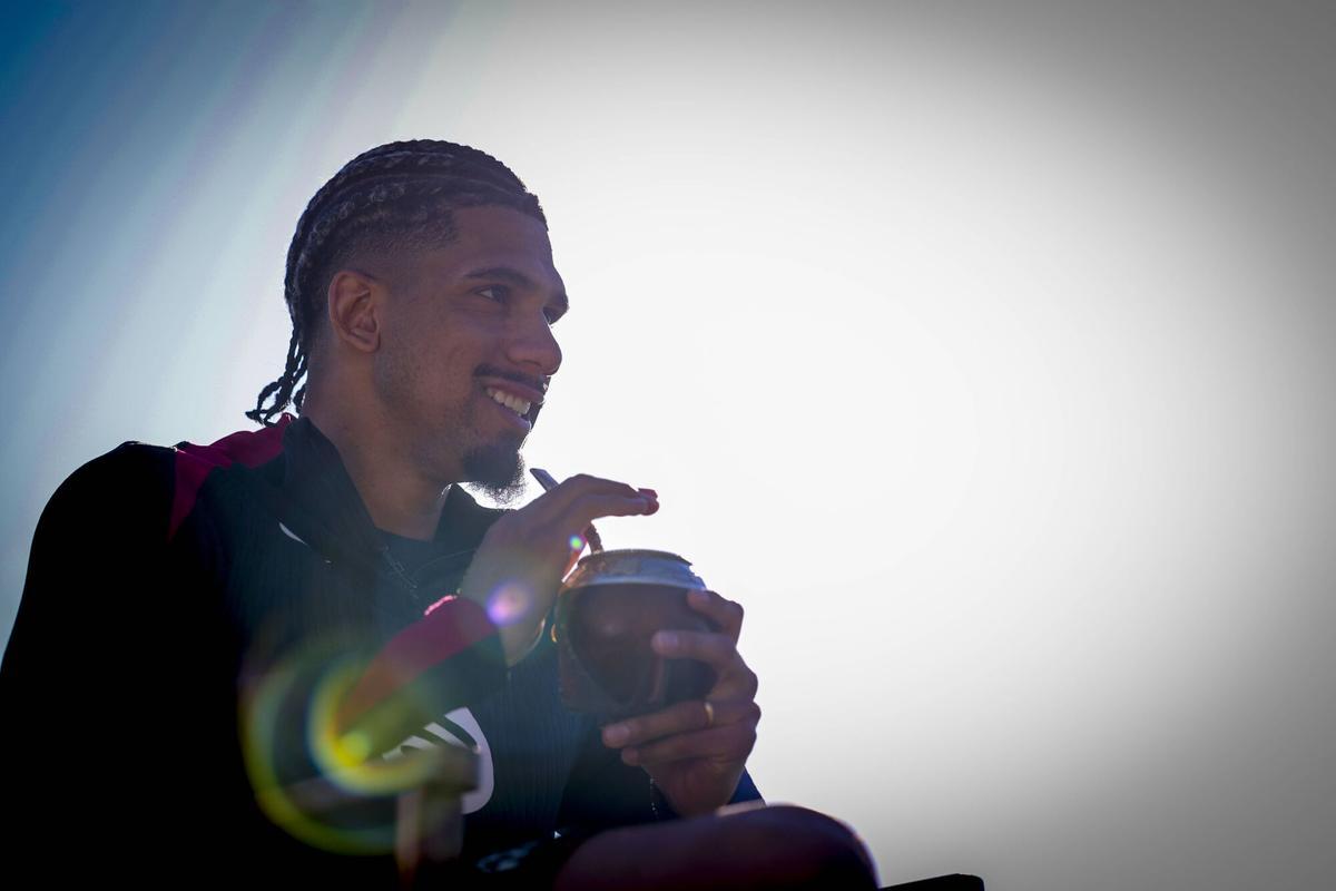 Araujo, ante una temporada importante