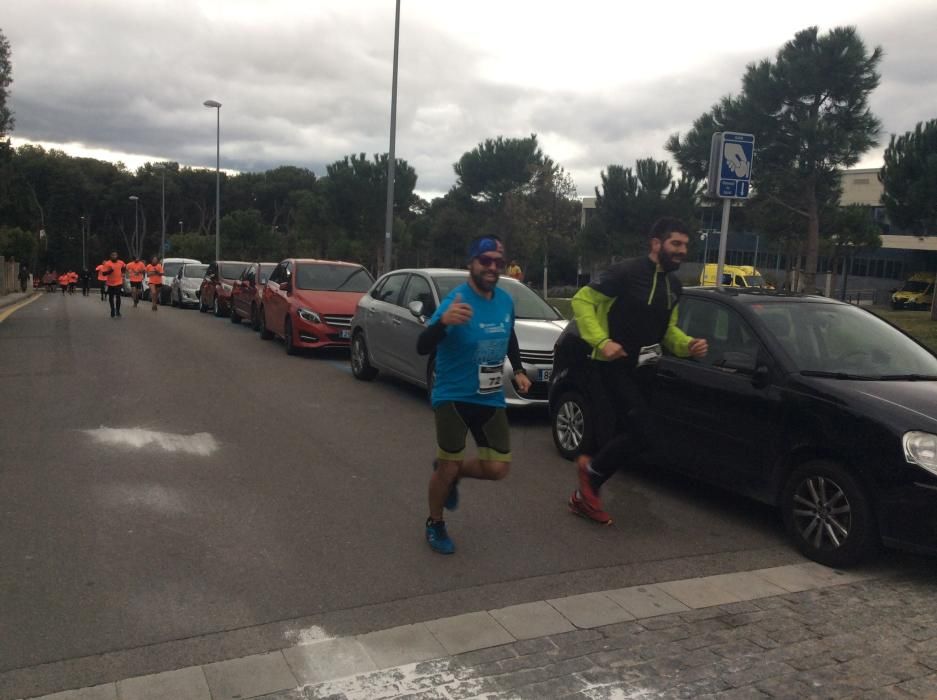 Mig miler d''atletes a la Run 4 Càncer de Figueres