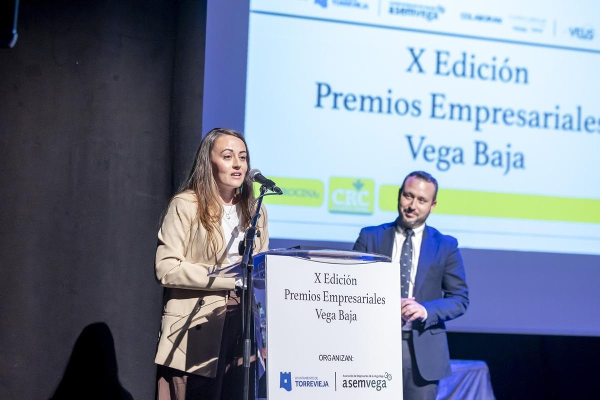 Así fue la entrega de premios empresariales de la Vega Baja Asemvega en Torrevieja, en imágenes