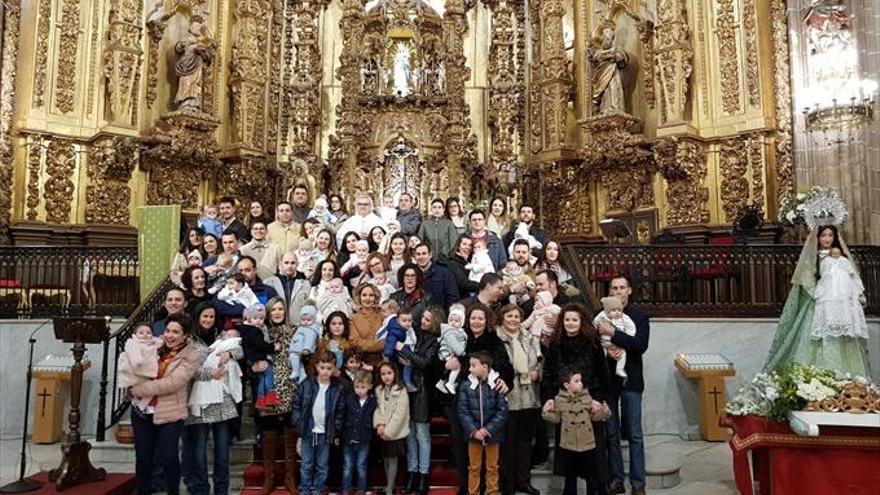 acto de presentación de los niños a la candelaria