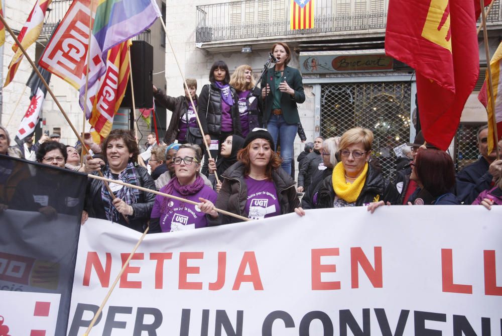 Mobilització a Girona amb motiu de la vaga feminista