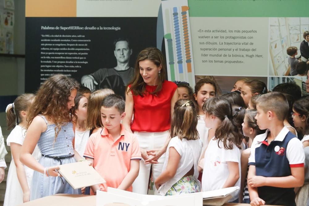 Visita de la Reina Letizia al colegio Quirinal