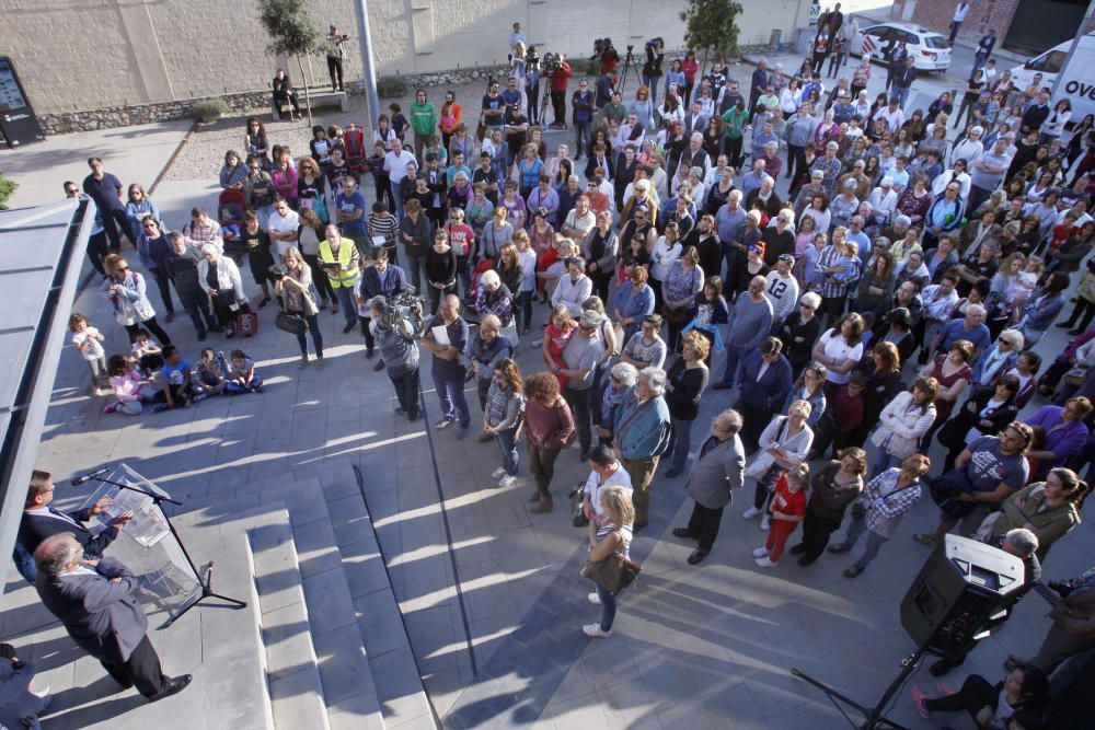 Multitudinari minut de silenci a Caldes per la tragèdia del Mas Oller