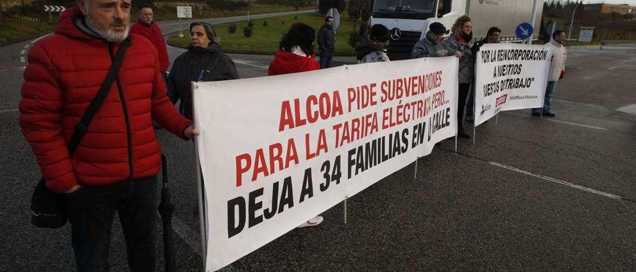 Uno de los últimos cortes de carretera que han protagonizado los despedidos de Montrasa.