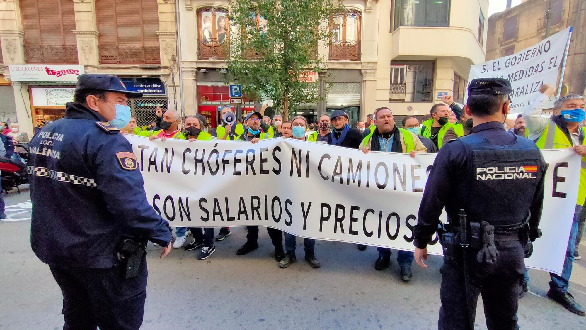 Acto de Oltra, Díaz y Colau en València