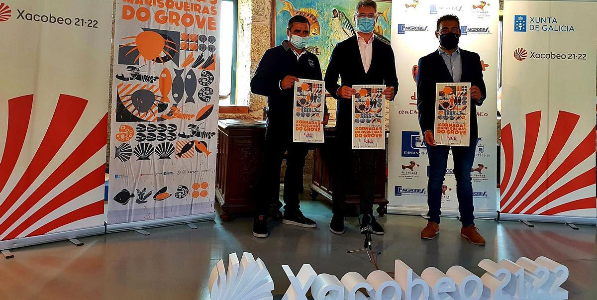 Pablo Agrelo (Emgrobes), José Cacabelos (alcalde de O Grove) y Luis López (delegado de la Xunta), en la presentación. | // FDV