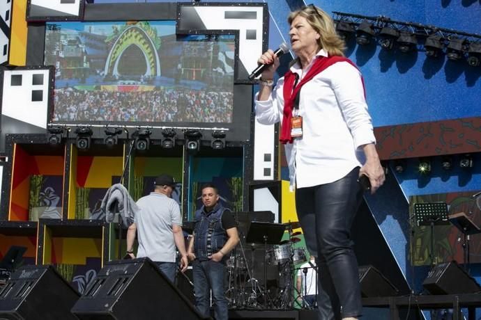 24.02.19. Las Palmas de Gran Canaria. Carnaval 2019. Carnaval de día en el Parque de Santa Catalina, concierto de Manny Manuel . Foto Quique Curbelo  | 24/02/2019 | Fotógrafo: Quique Curbelo