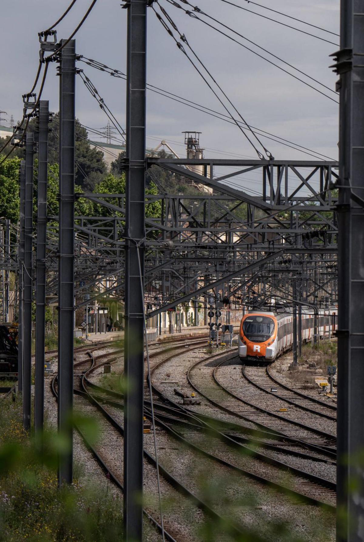 Presó per a dos dels detinguts per robar coure de Rodalies el 12M