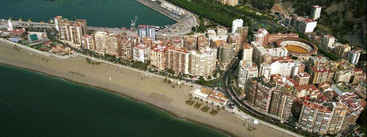 La asociación quiere más líneas de la EMT por La Malagueta, pensando sobre todo en los vecinos entre la avenida Cánovas del Castillo y el Paseo de la Farola.