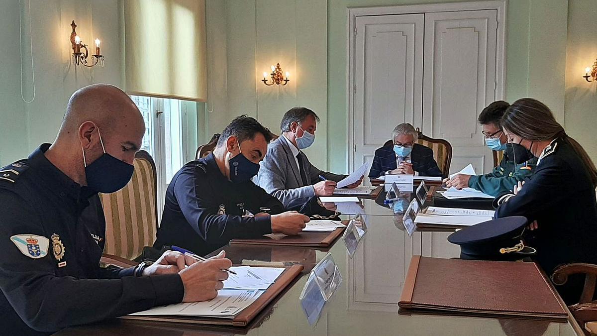 Reunión de coordinación en la Subdelegación del Gobierno.   | // FDV