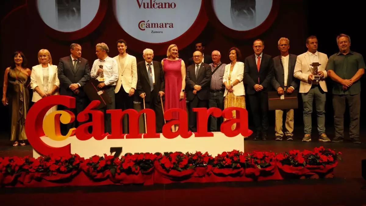 Ganadores de los Premios Mercurio y Vulcano: ejemplo de esfuerzo y valentía