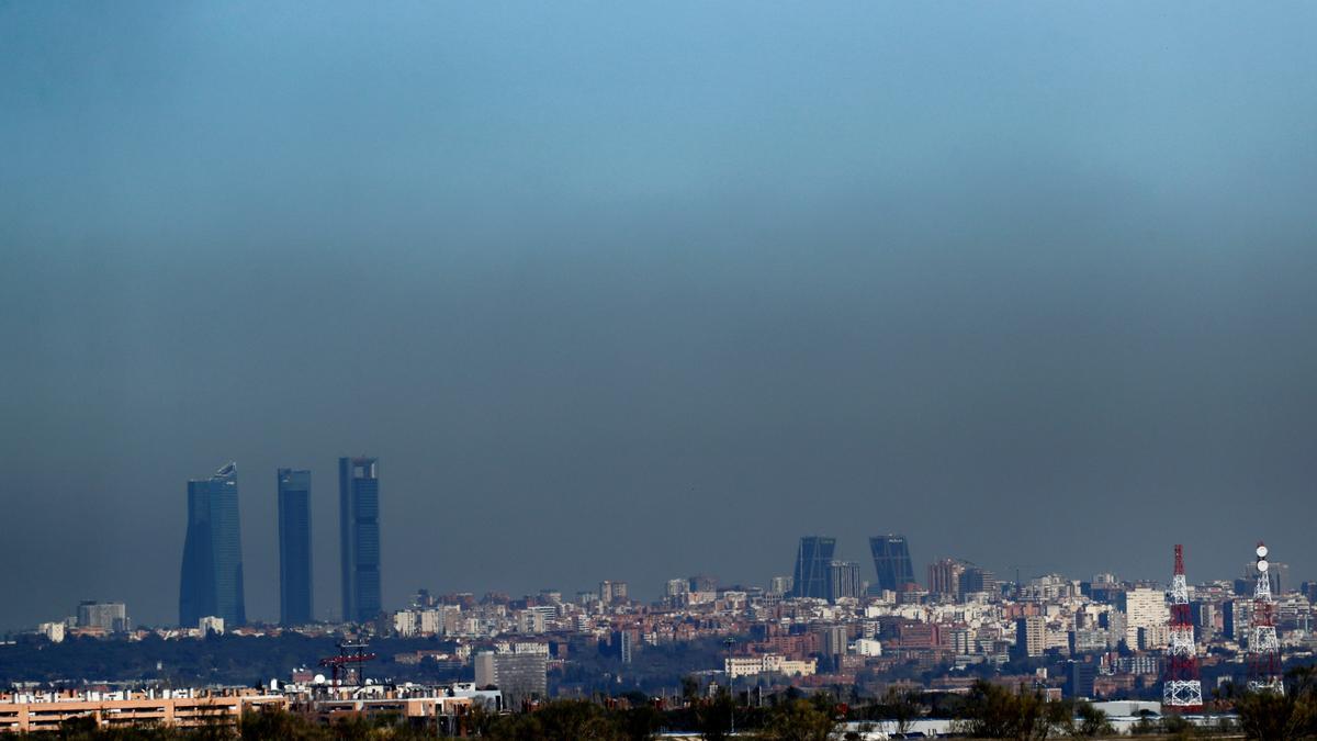 Contaminación sobre la ciudad de Madrid.