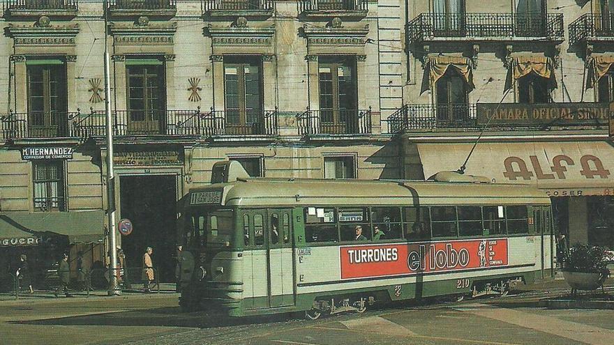 La línea 11 del tranvía de Zaragoza desapareció hace 50 años.