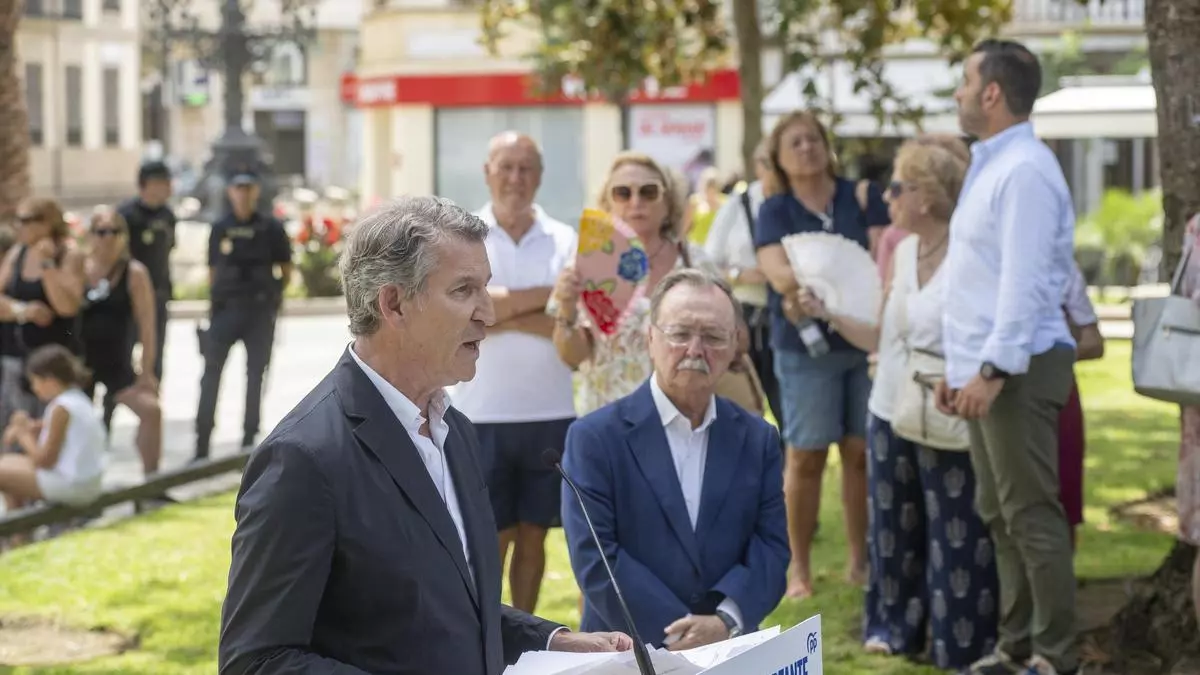 Alberto Núñez Feijóo comparece ante los medios
