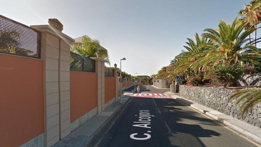 Calle Alcojora, en Adeje (Tenerife).