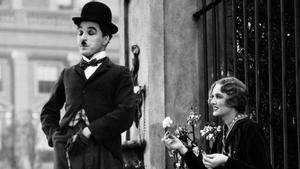 Un fotograma de ’Luces de la ciudad’, una obra maestra de Chaplin.