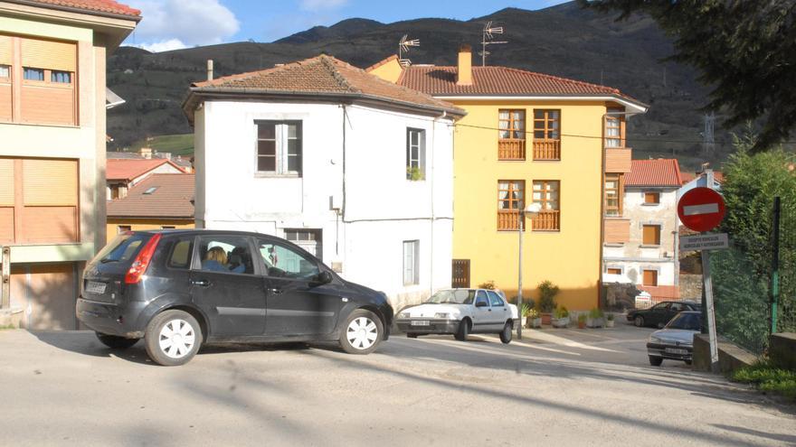 Lena quiere usar solares de la obra de la Variante que quedan vacíos  para usos públicos, como parques o parkings