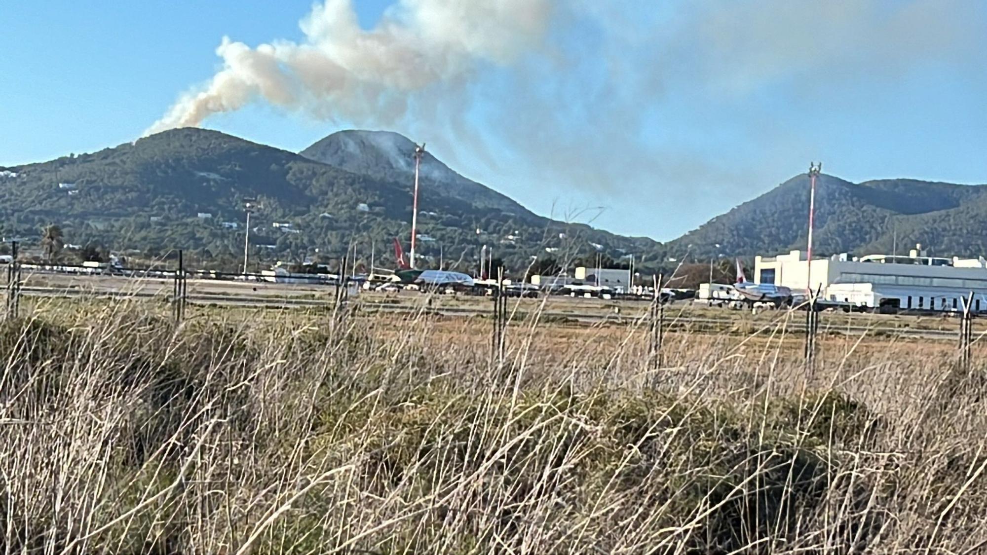 Galería: Imágenes del primer incendio de la temporada