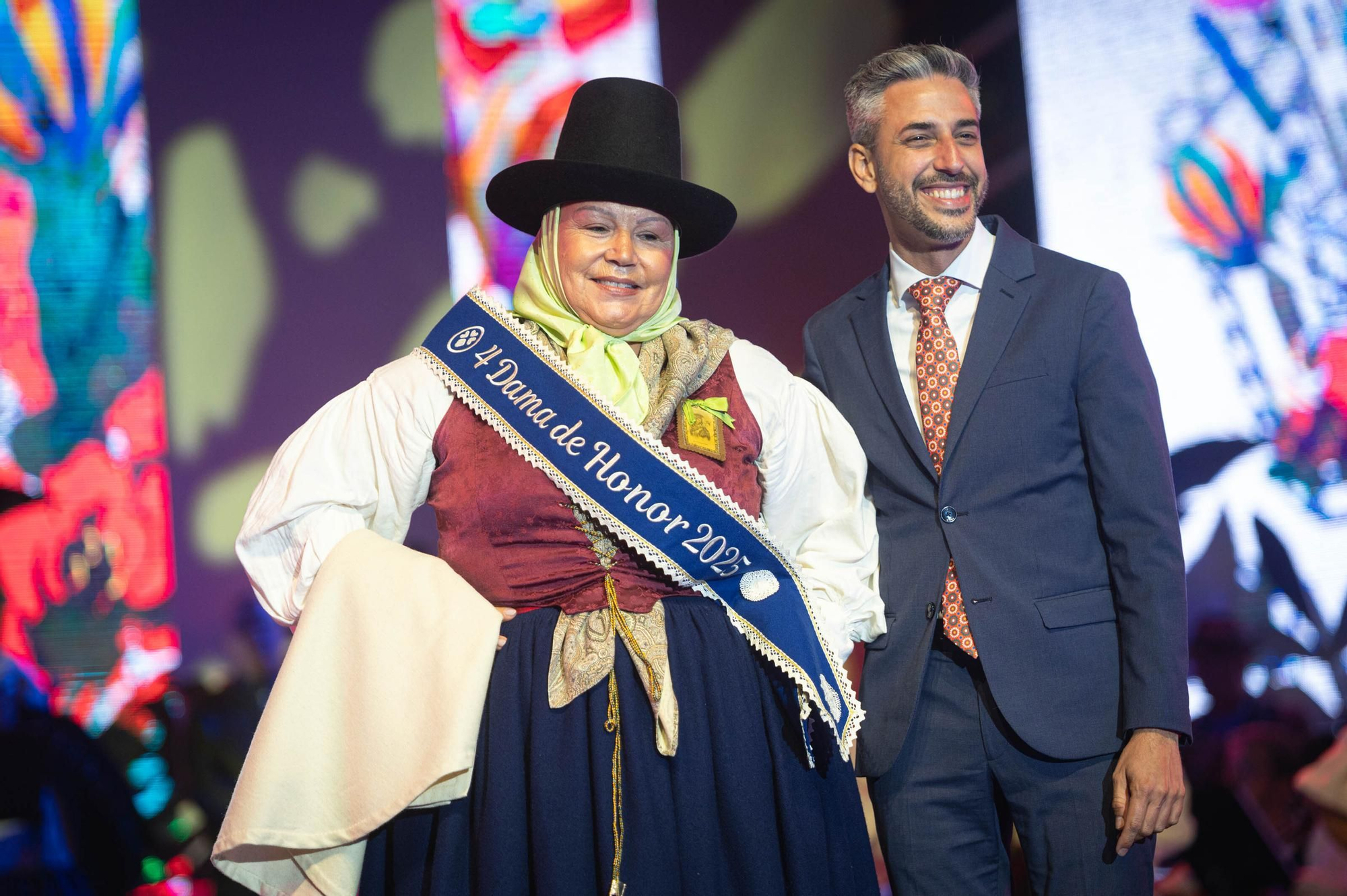 Gala de elección de la primera reina de los mayores de las Fiestas de Mayo