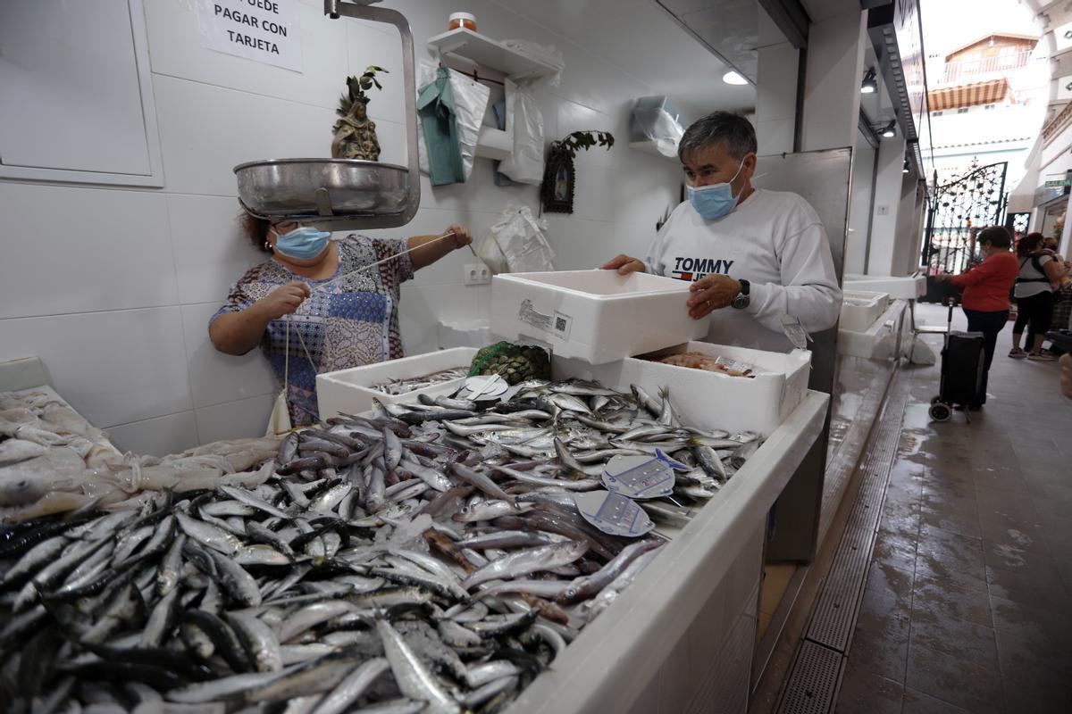 En el mercado del Molinillo se subastan tres lotes.