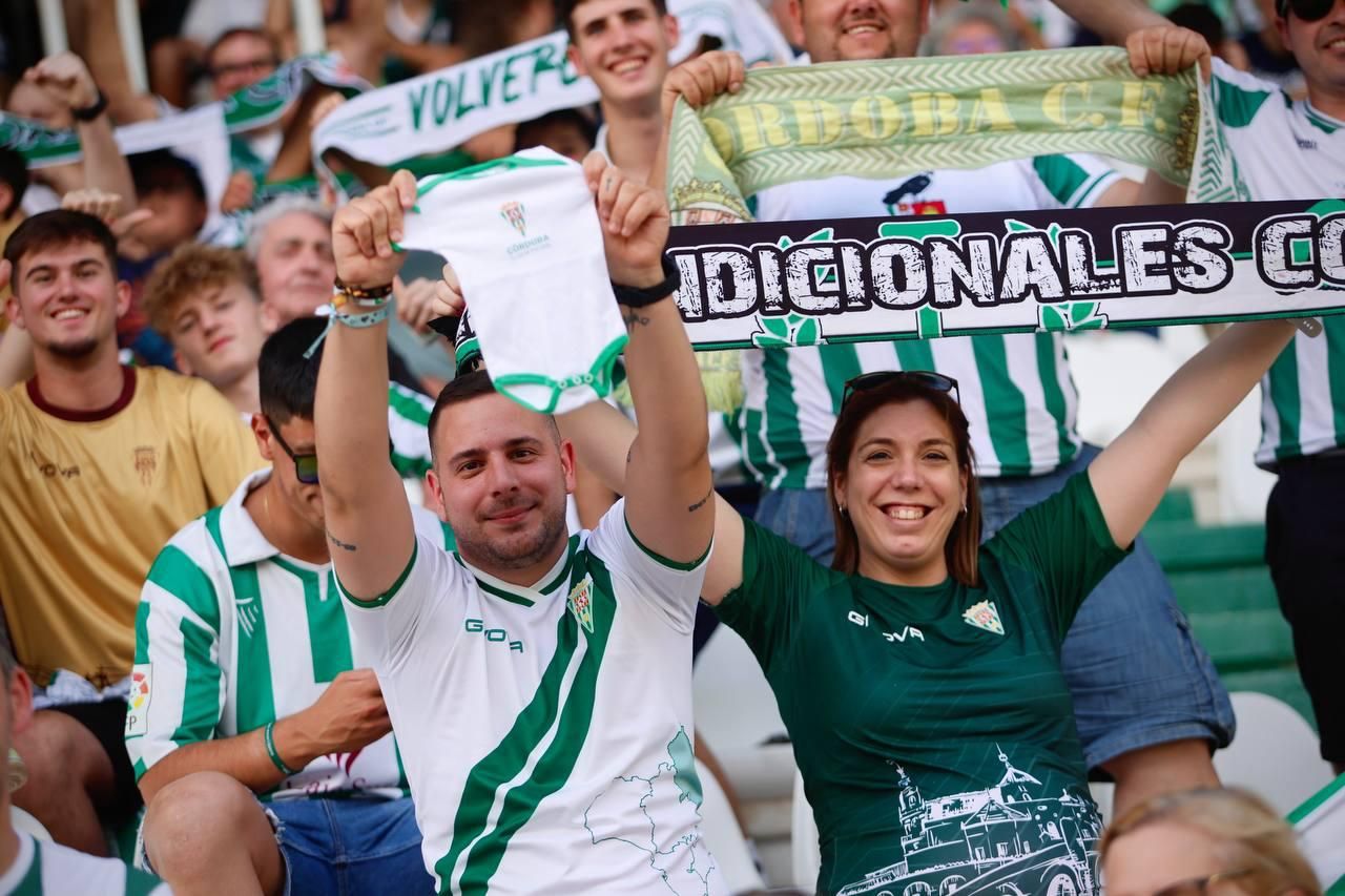Córdoba CF-Barcelona Atlétic | La afición cordobesista, en imágenes