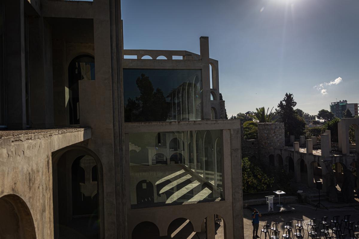 Visita al Espai Corberó, recién comprado por el ayuntamiento de Esplugues