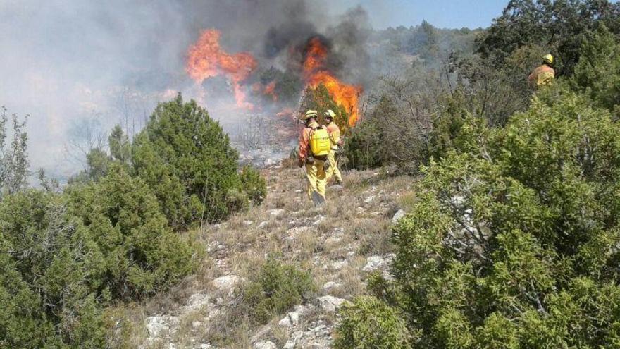 Controlado el incendio forestal entre Corbalán y Peralejos