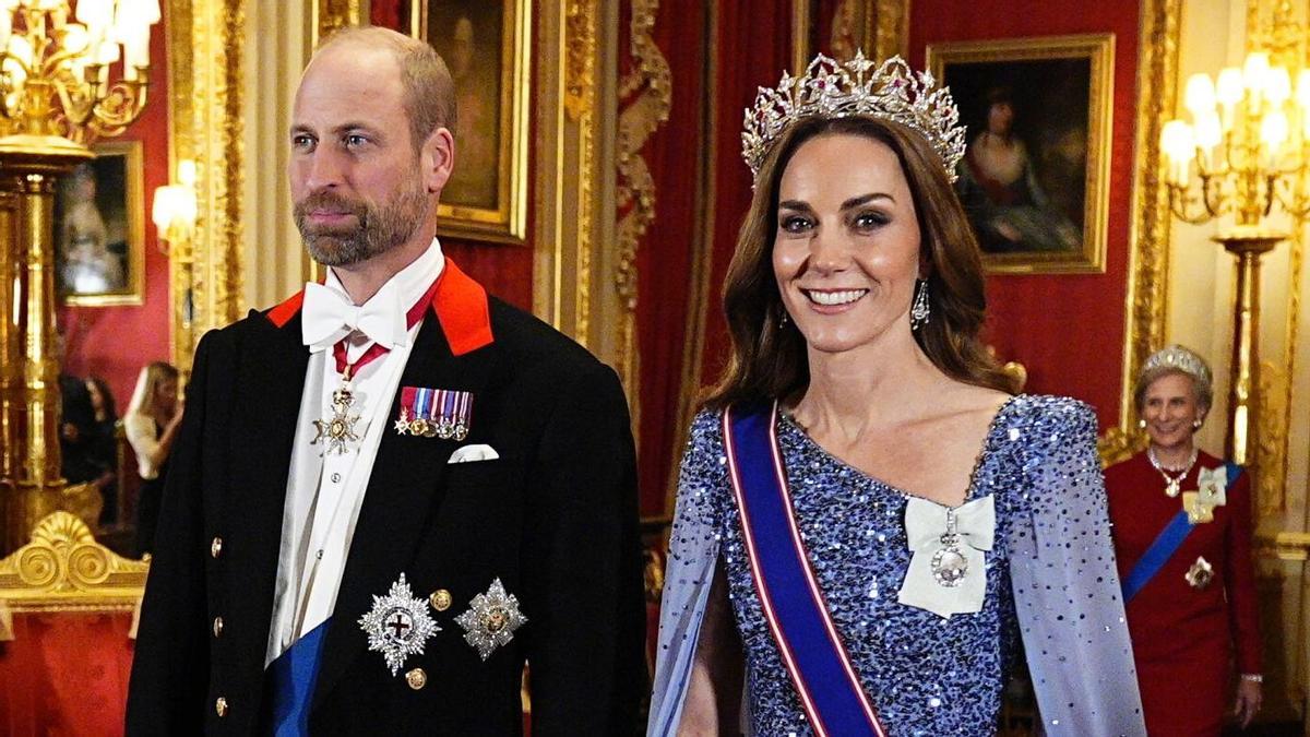 Los príncipes de Gales, Guilermo y Catalina, durante un banquete en el castillo de Windsor, el pasado diciembre.