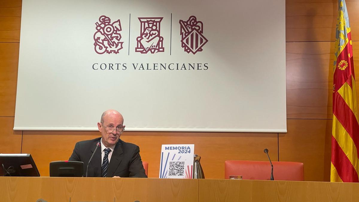 El director de la Agencia Valenciana Antifraude, Eduardo Beut, compareció ayer en las Corts por primera vez en ocho meses.