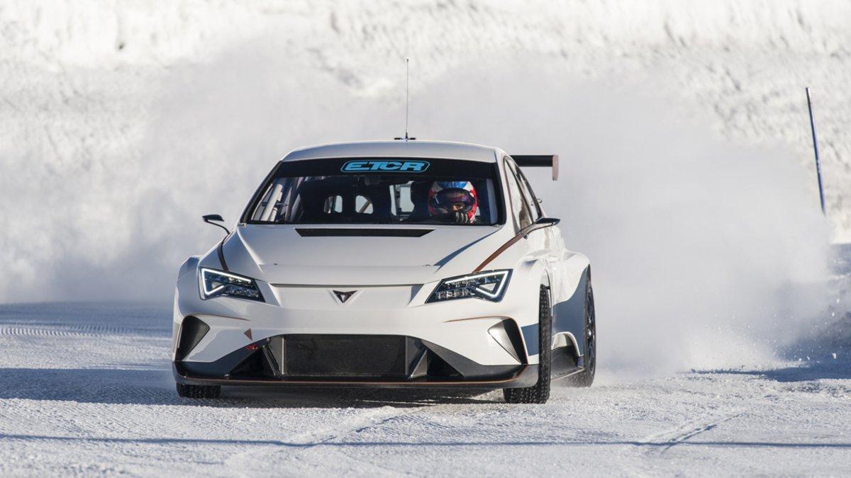 Cupra pone a prueba el e-Racer en condiciones extremas.