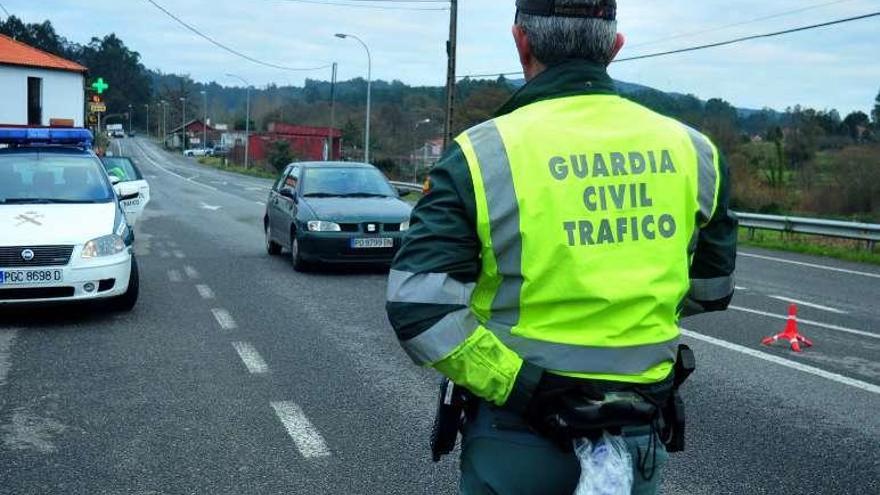 La PO-531, a su paso por Baión-Vilanova de Arousa. // Iñaki Abella