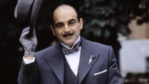 David Suchet, en Poirot.