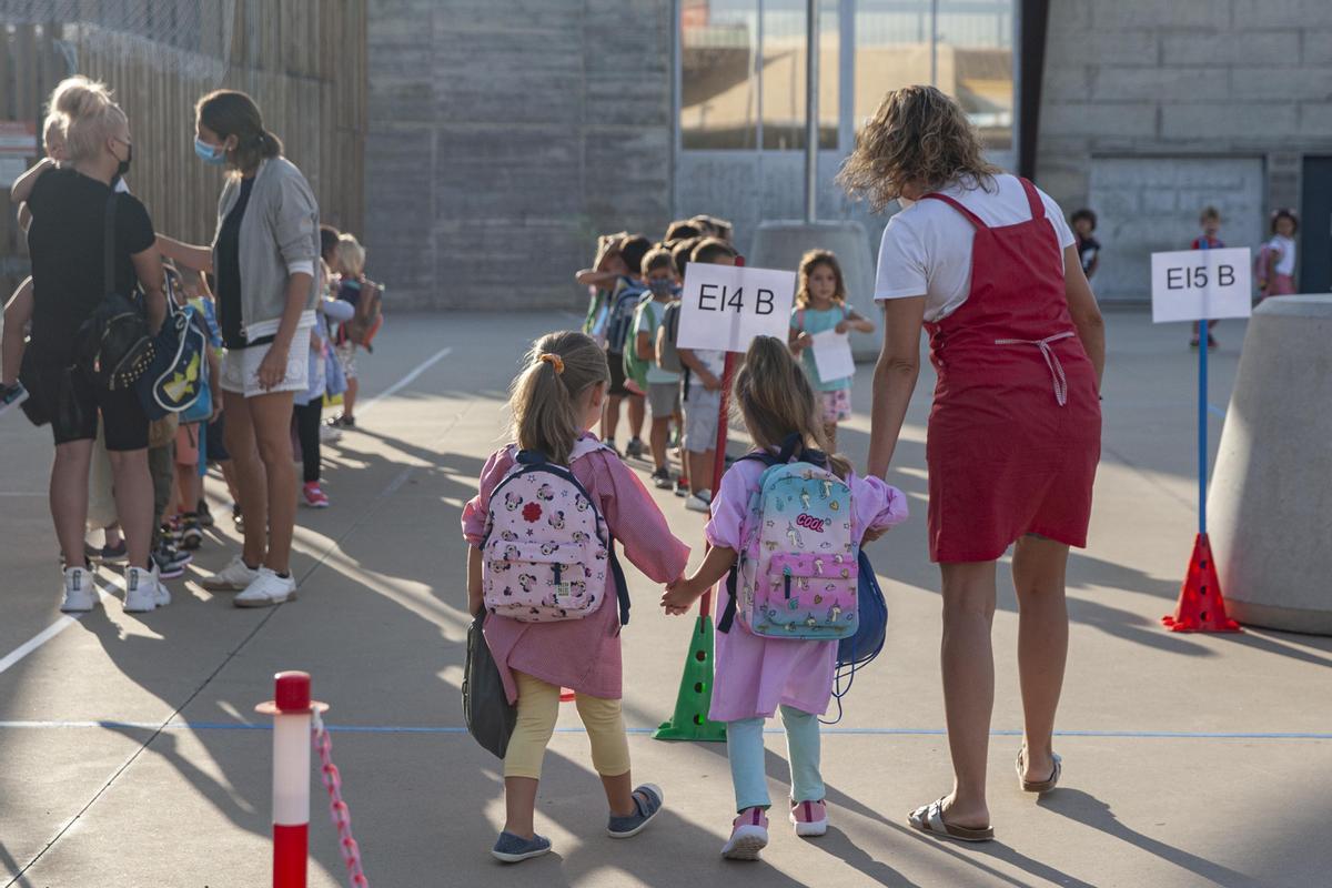 Primer día de clase en el colegio Josep Madrenys de Vilobí d’Onyar