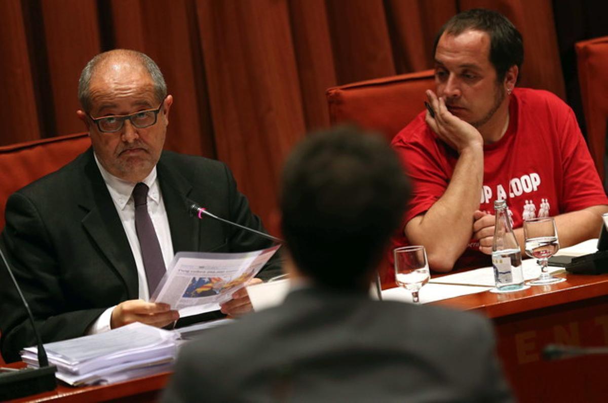 Felip Puig durante la comisión de investigación del Parlament.
