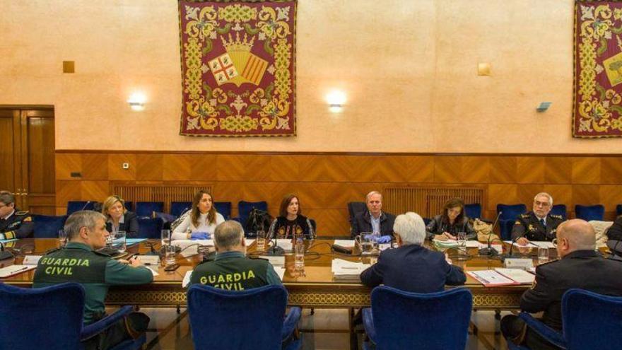 Azcón pide al Estado ayudas económicas para las Administraciones locales