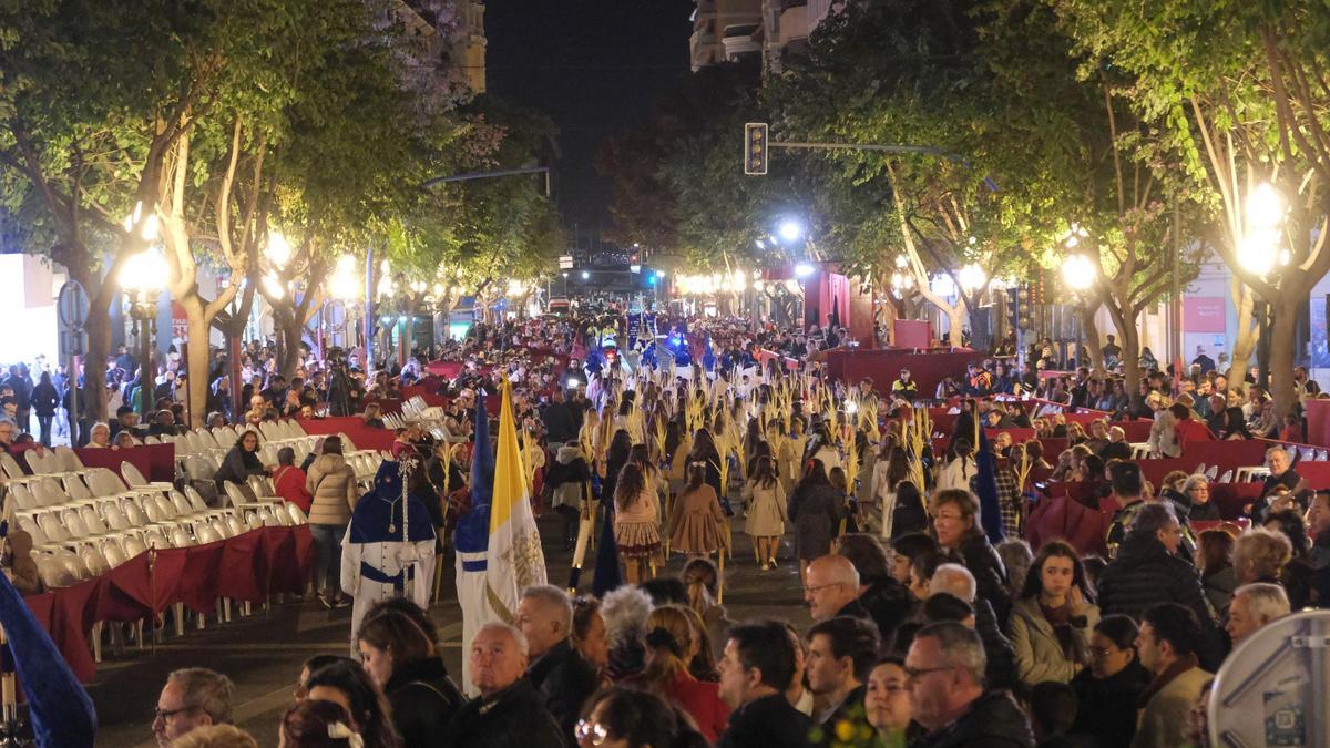 Refuerzo del TRAM para facilitar el acceso a Alicante del público para las procesiones