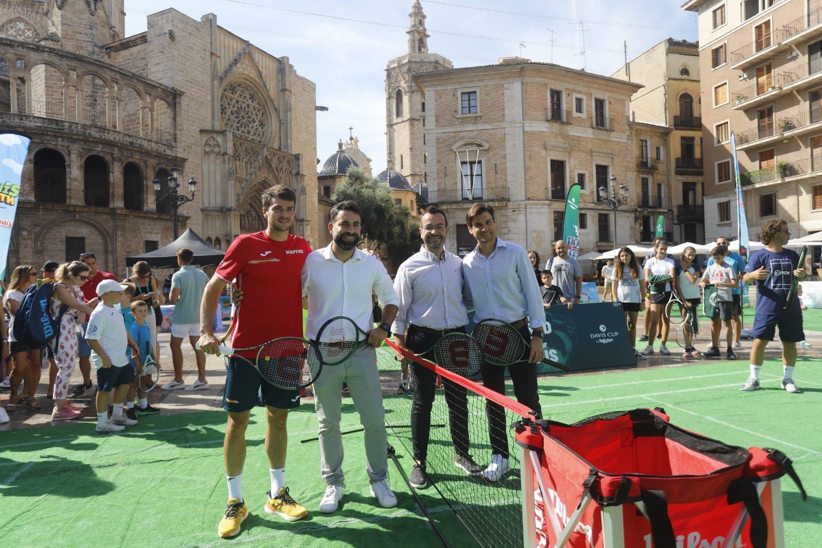 La Copa Davis ya se respira en las calles de València