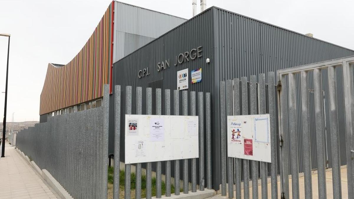 El CPI San Jorge, en el barrio de Valdespartera, es uno de los 15 centros que verá reforzado su personal no docente