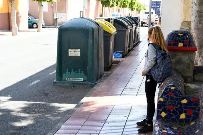 13/03/2019 LAS HUESAS. TELDE. Abandono de cachorros en contenedores de basura en el barrio de Las Huesas.  Fotografa: YAIZA SOCORRO.