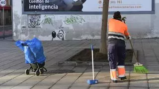 La deuda del Ayuntamiento con FCC deja sin paga de Navidad a trabajadores de limpieza