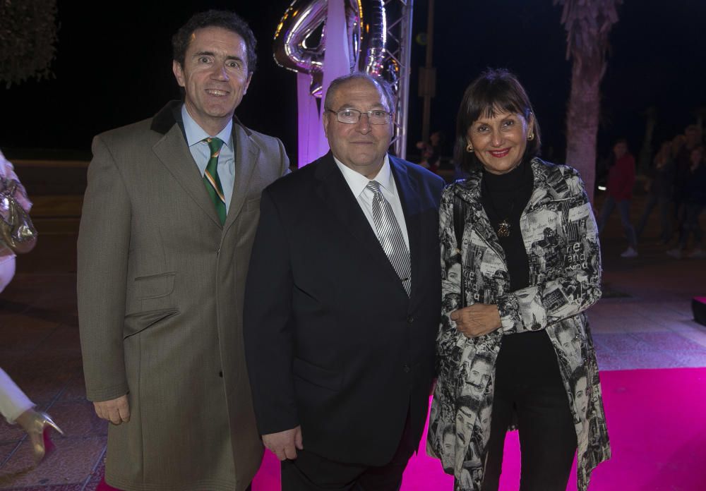 El establecimiento ha preparado un menú especial, que se ofrecerá el sábado y el domingo, para conmemorar las cuatro décadas que lleva abierto en el paseo marítimo de El Campello