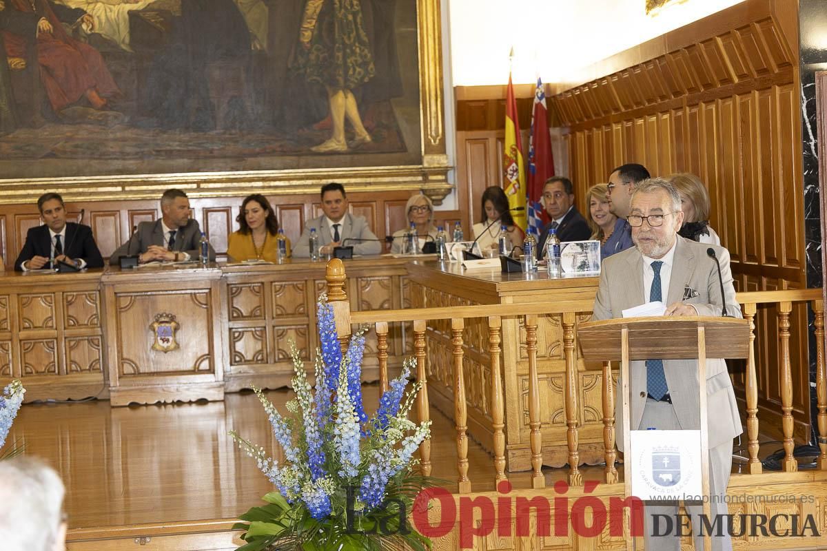 Así se ha vivido el emocionante acto del nombramiento de 'Hijo Predilecto' de Caravaca al doctor Juan Manuel Laborda