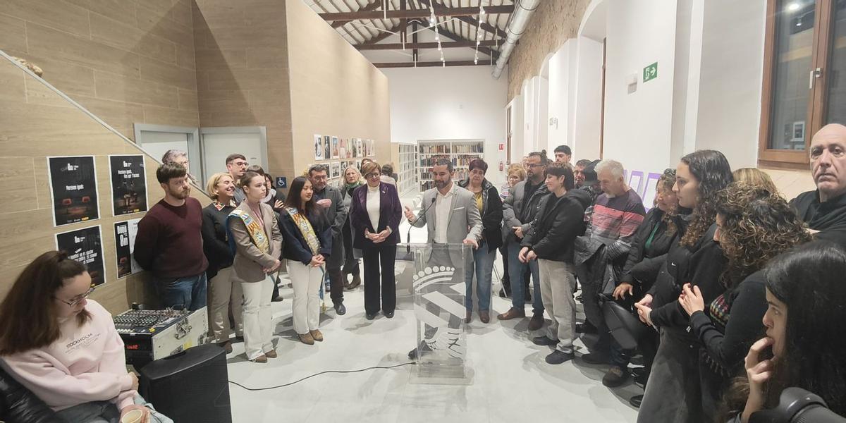 El alcalde Falomir y la subdelegada García Valls encabezaron la inauguración de la nueva biblioteca en el edificio de la Muy Noble.