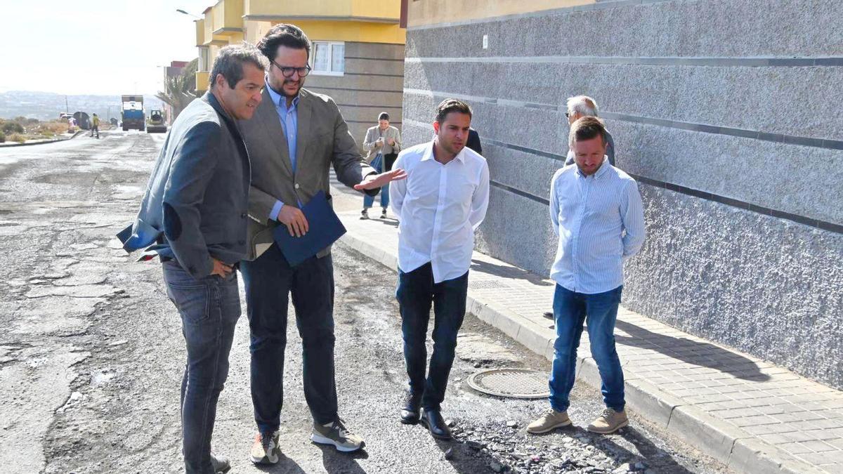 En la imagen, Sergio Ramos junto a Ivan Sánchez y los concejales de gobierno Juan Francisco Jiménez y Miguel Rodríguez.