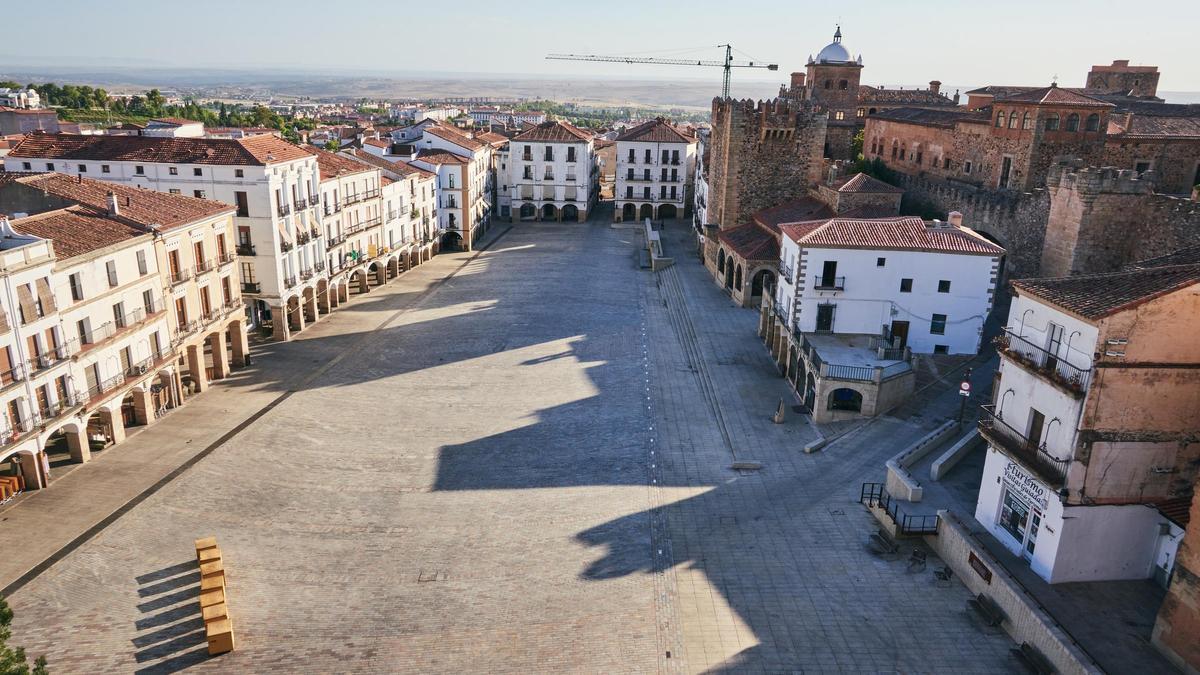Imagen de la plaza Mayor de Cáceres.