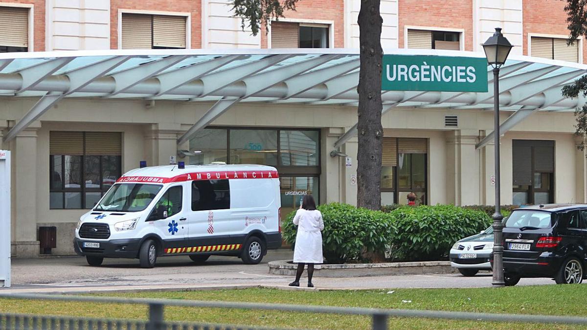 Urgencias del hospital General de València, en imagen de archivo. | F.CALABUIG